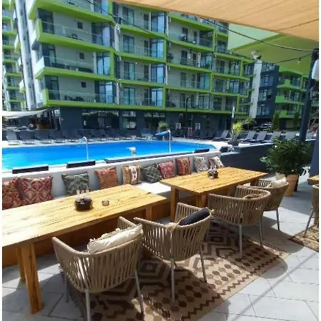 Sunset Bellevue Spa & Pool Beach 아파트 Năvodari