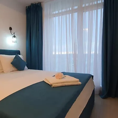 Sunset Bellevue Spa & Pool Beach Apartman *